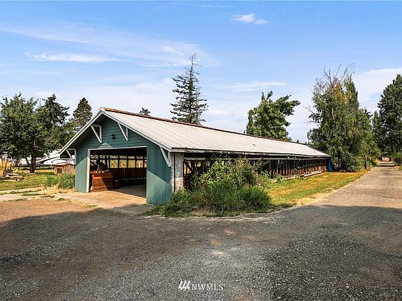 4th image of 11918 3rd Avenue E