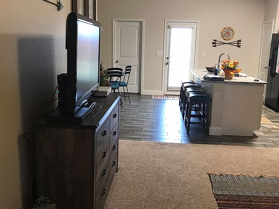 5th image of 9504 Sagebrush Ave