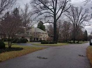 232 Barrow Rd, Lexington, KY 40502