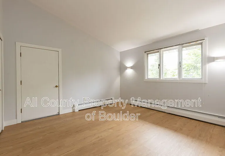 2220 Norwood Ave — Photo 20