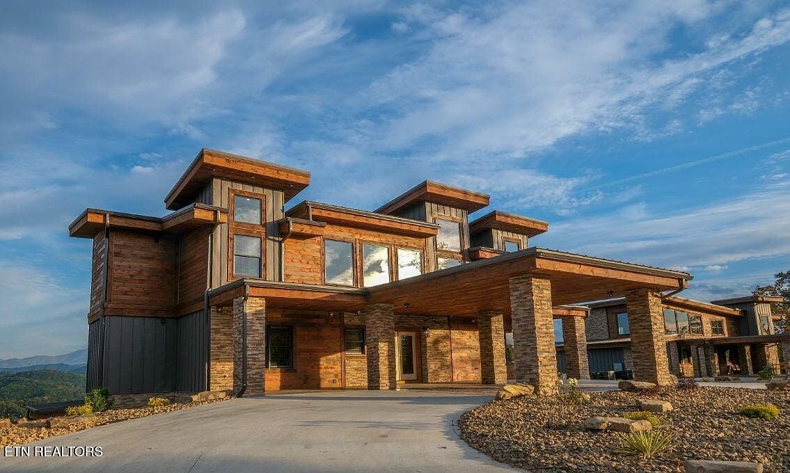 Phish Farmhouse アナログレコード　新品未開封 2328 Mimosa Dr, Sevierville, TN 37862 | MLS #1312418 | Zillow