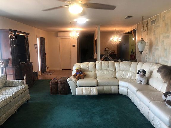 2nd image of 2699 County Road 330