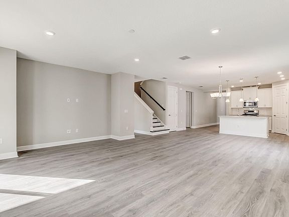 3rd image of 182 Orchard Ln