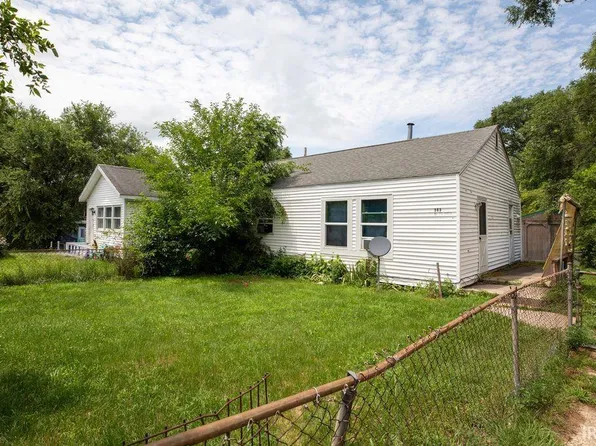 303-305 N Clark St, Knox, IN 46534