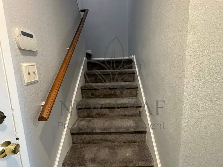 831 Carlton Privado — Photo 3