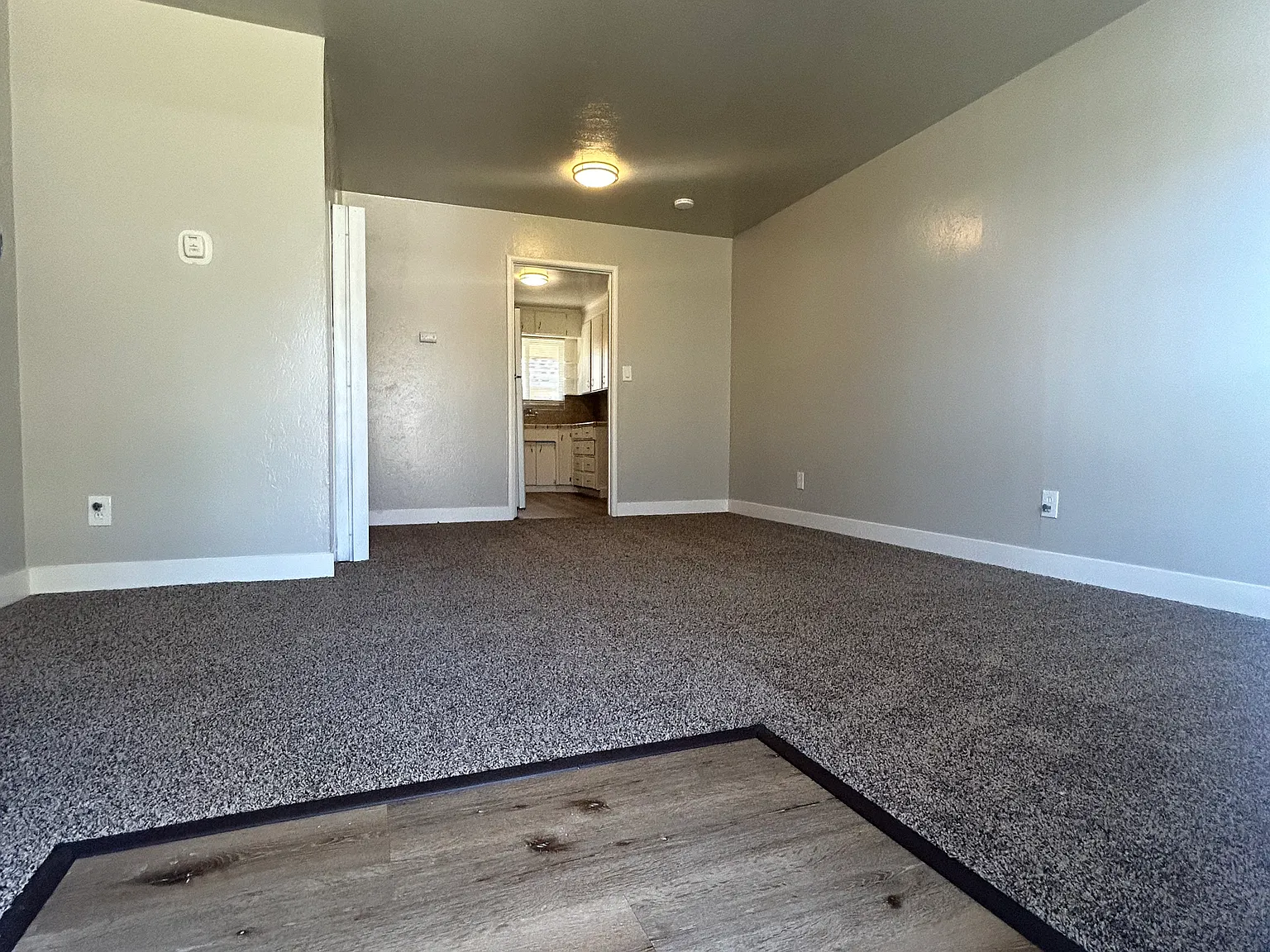2 bed, 750 sqft, $1,325 — Photo 1