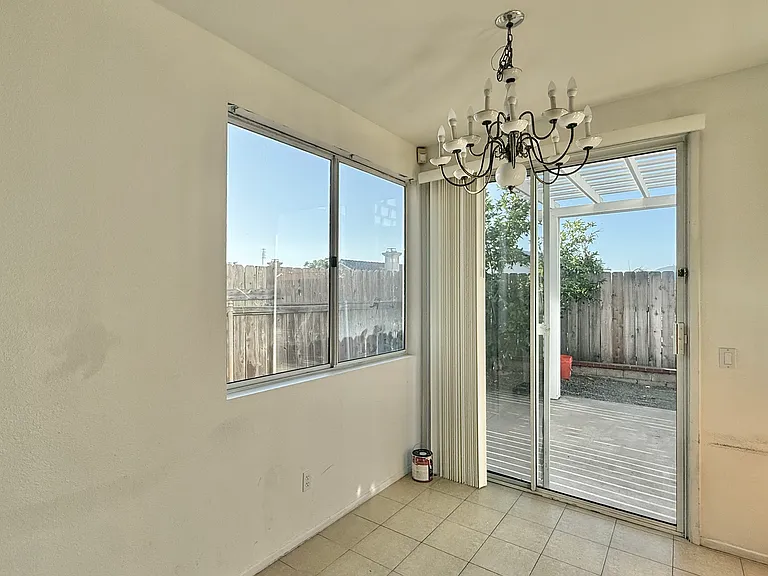 9250 Longridge Way — Photo 17