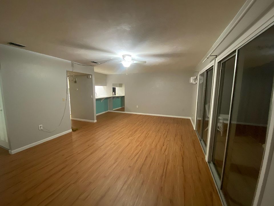 1st image of 240 N Bayshore Blvd APT 205
