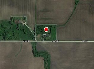 2559 490th St, Stacyville, IA 50476