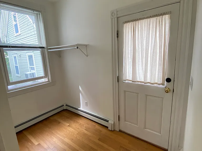 4 Eliot St #1R — Photo 10