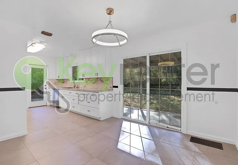 6612 Stanley Ave — Photo 11