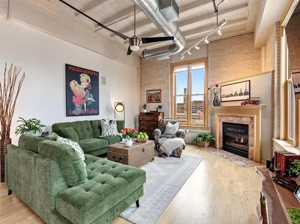 1325 North Van Buren STREET #502, Milwaukee, WI 53202