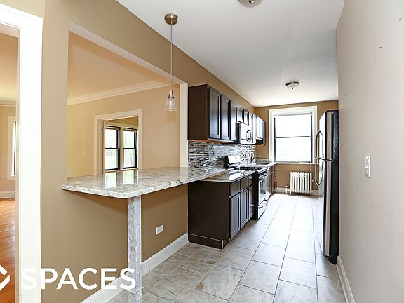 2nd image of 4812 N Oakley Ave APT 3