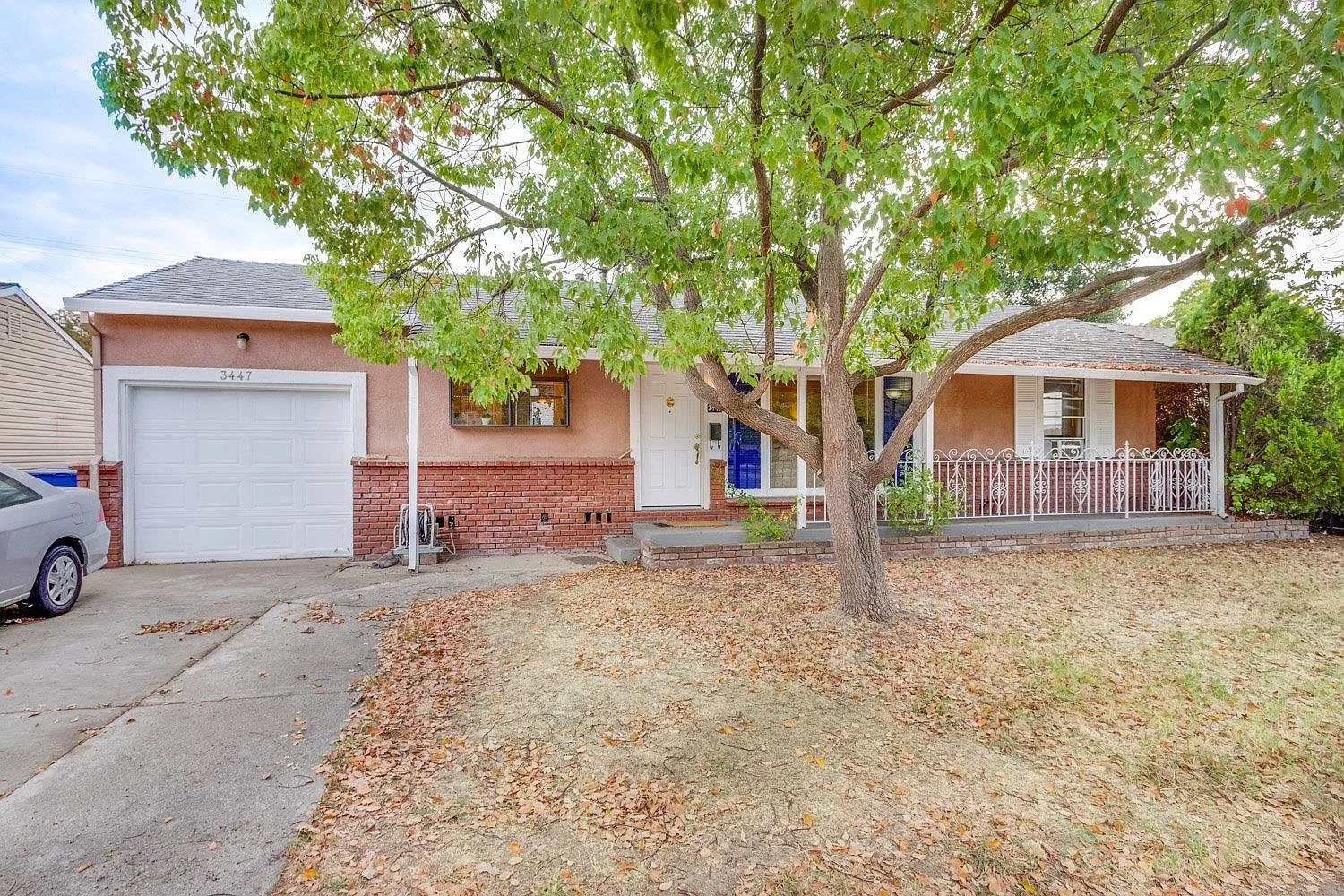3447 55th St photo 1