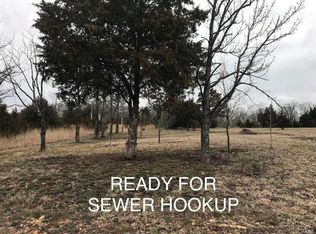 105 Highacres Dr, Saint Clair, MO 63077