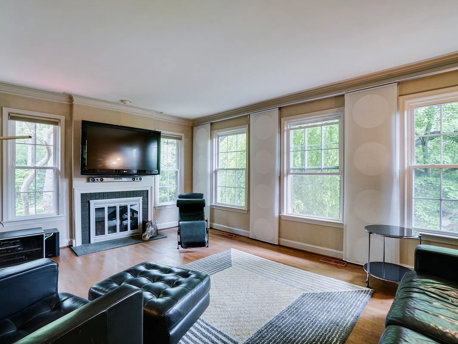 4 bed, 3.5 bath, 1980 sqft, $4,650 — Photo 3