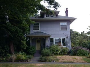 606 17th Ave E, Seattle, WA 98112