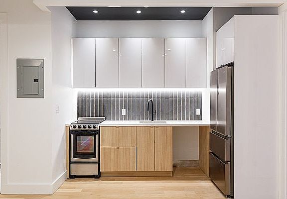 5th image of 987 Bedford Ave Floor 3