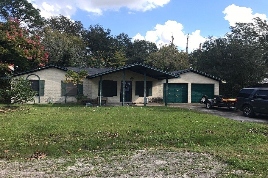 1st image of 1415 Palm Dr