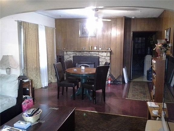2nd image of 7017 S Montgomery St