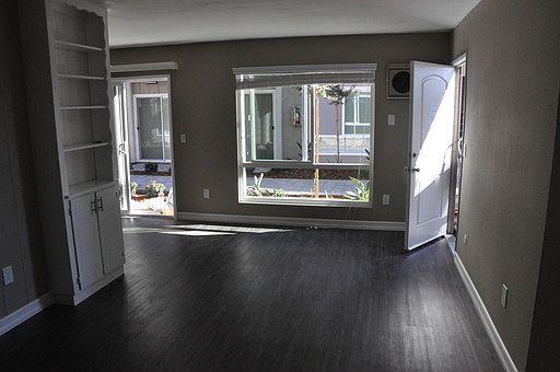 5th image of 4211 Central Ave APT 01