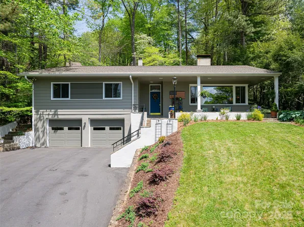 165 Country Club Dr, Waynesville, NC 28786