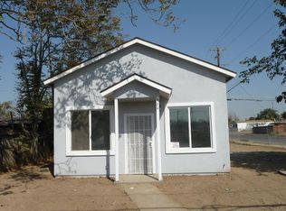 900 Southgate Dr, Bakersfield, CA