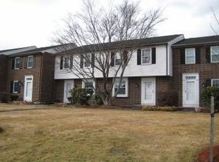 620 Chickering Rd, North Andover, MA 01845