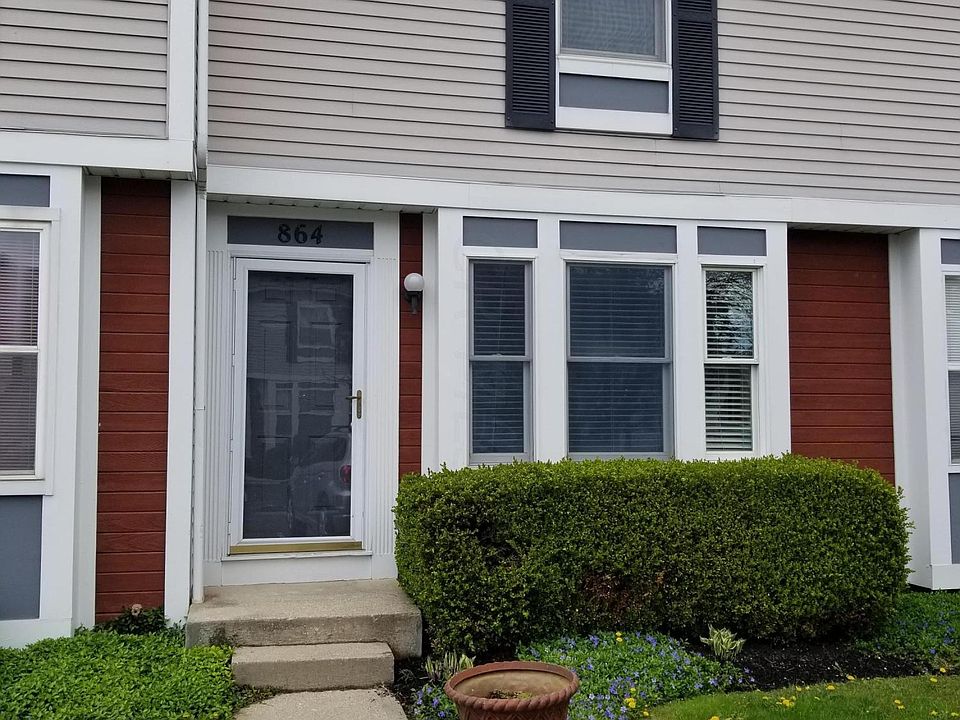 1st image of 864 Pine Way Dr