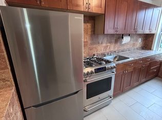 1868 Hart St APT 2L, Ridgewood, NY 11385