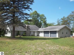 4916 Francis Rd, Hale, MI 48739