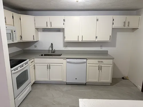 224 Main St #6A Photo 1
