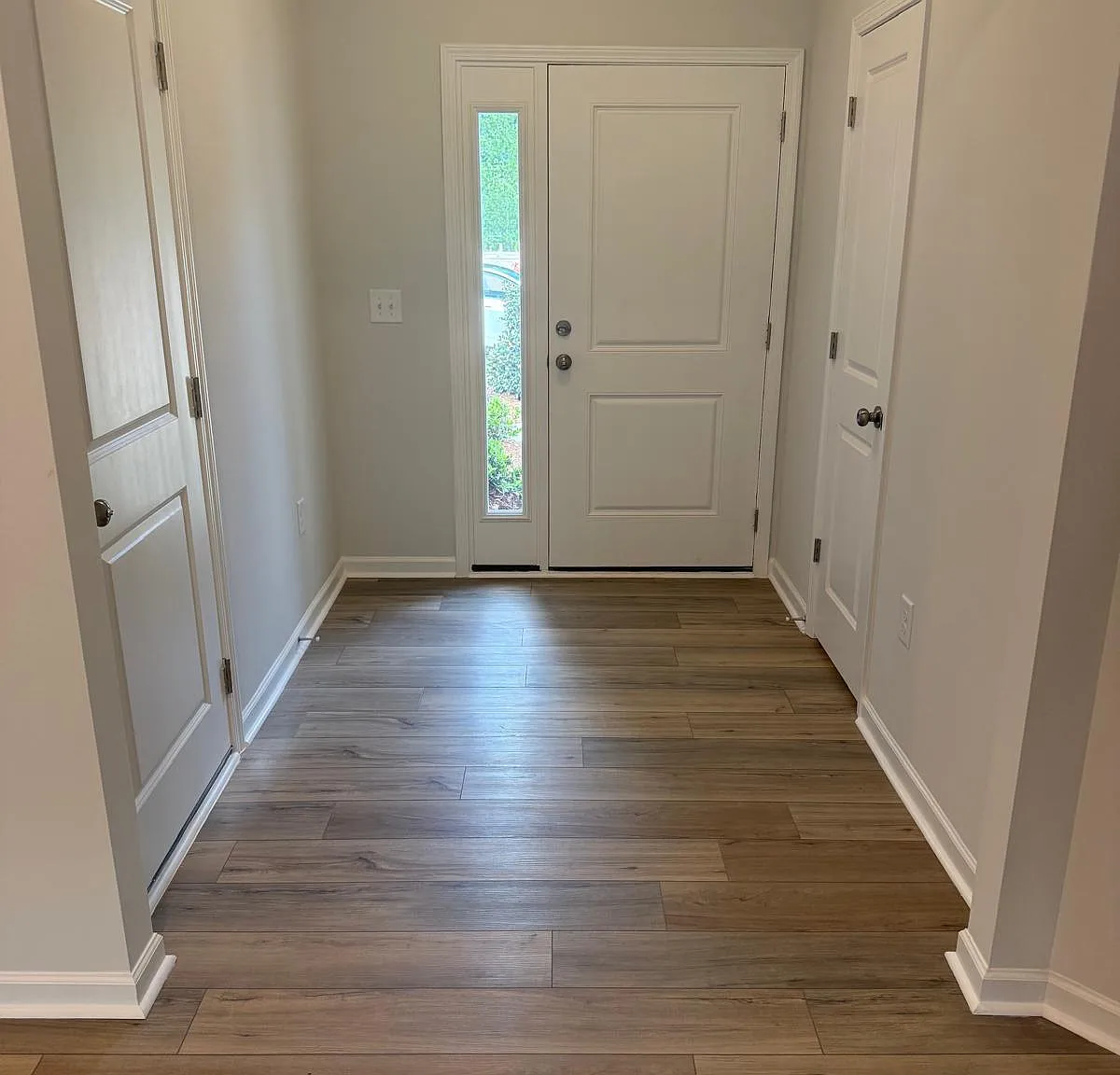 3 bed, 2.5 bath, 1558 sqft, $1,995 — Photo 3
