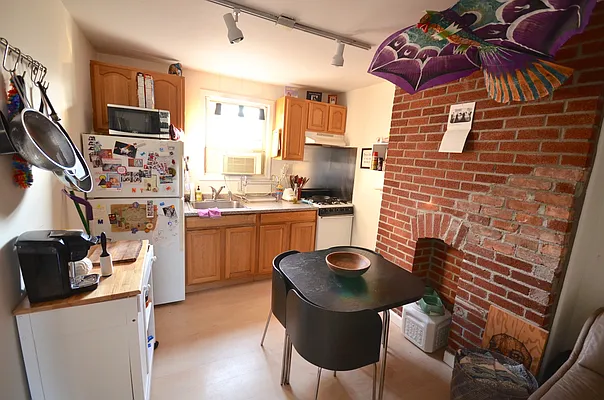 Rented by Swythe, Inc. | media 11