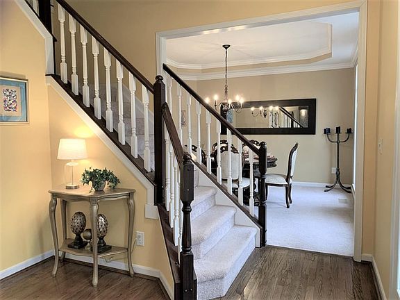 2nd image of 1209 Wintercrest Cir
