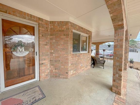 4th image of 112 Randazzo Dr