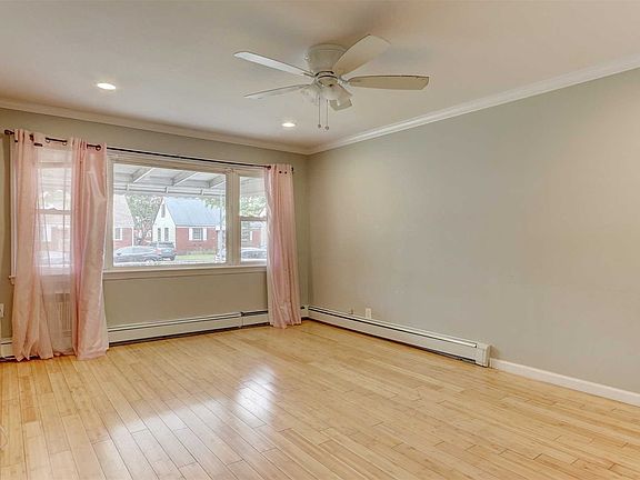 5th image of 8137 263rd St