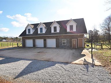 1695 Francis Sigman Cir Conover Nc 28613 Zillow