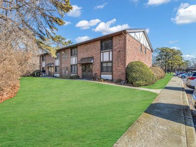 1 Pinebrook Place #1, Bay Shore, NY, 11706