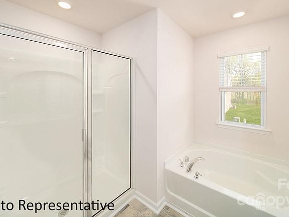 4th image of 167 Valleywood Dr