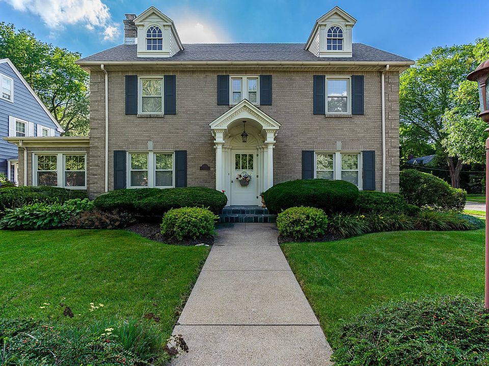 2138 Clinton St, Rockford, IL 61103 Zillow