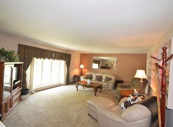 5th image of 3363 Palmhill Ln