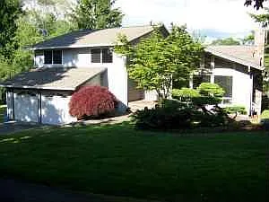 6322 NE 196th St photo 1