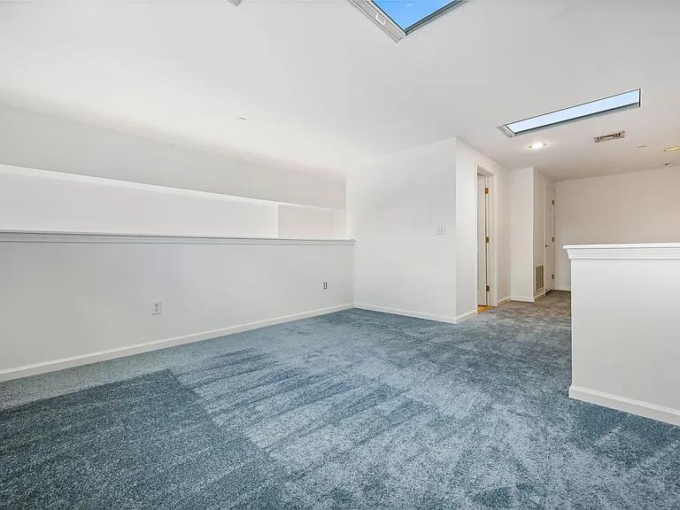 51 Forest Ave #138 — Photo 31