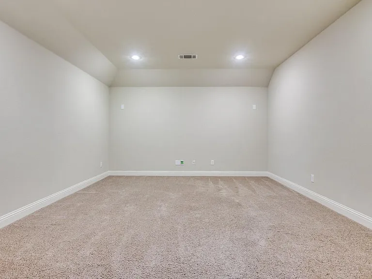 7592 Plowman Ln — Photo 19