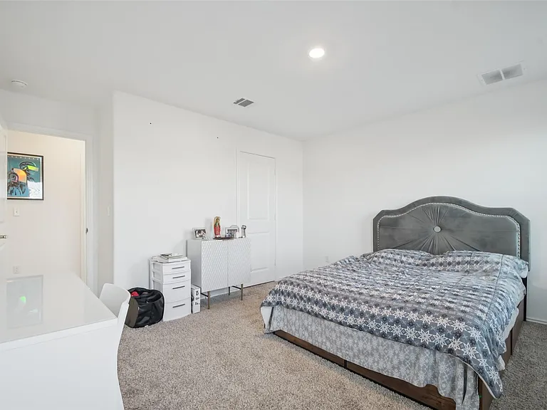 857 Powell St — Photo 19
