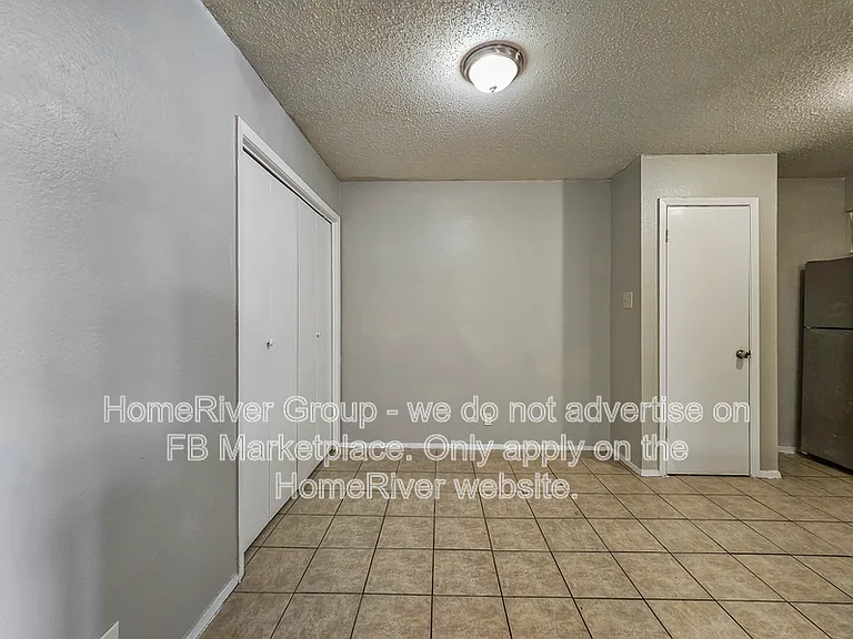 9900 Roxanna Dr #B — Photo 6