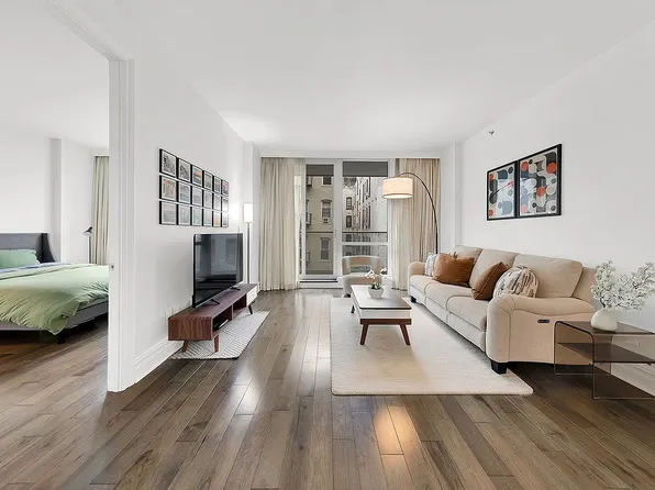 1135 45th Ave #3F, Long Island City, NY 11101