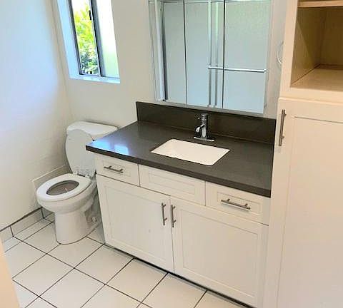 4th image of 12756 Matteson Ave #5