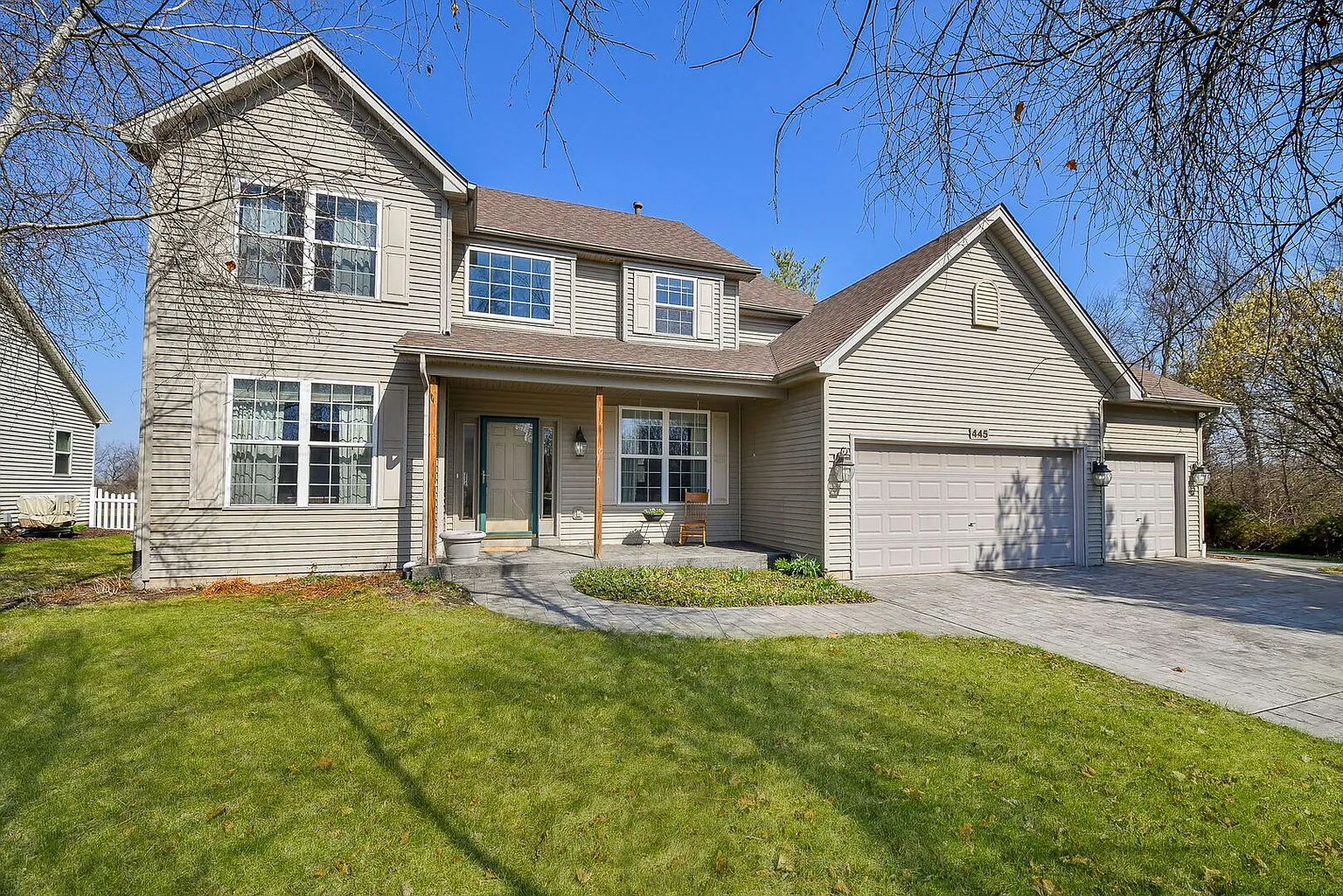 445 Kelly Ave photo 1